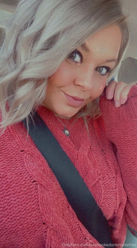Nagie wyciekłe zdjęcie OnlyFans od Xxxhookedonbrookefree