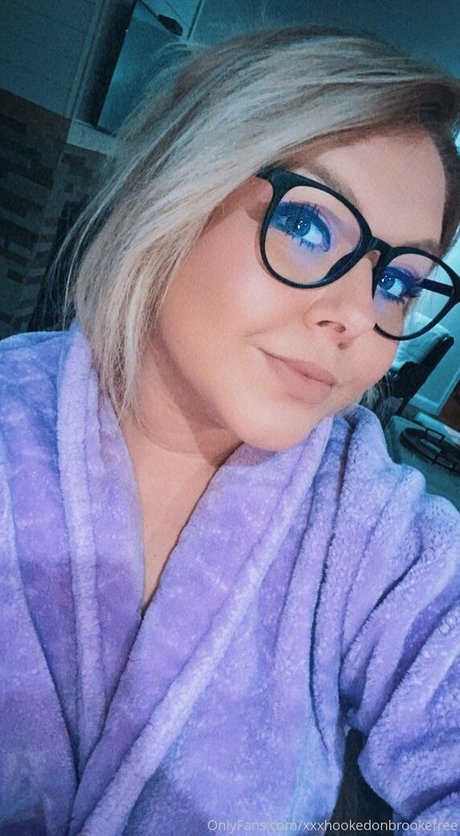 Nagie wyciekłe zdjęcie OnlyFans od Xxxhookedonbrookefree