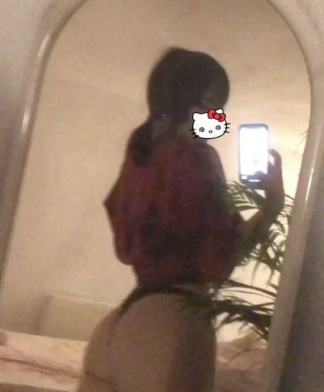 Nagie wyciekłe zdjęcie OnlyFans od Hellok1ttyslvt