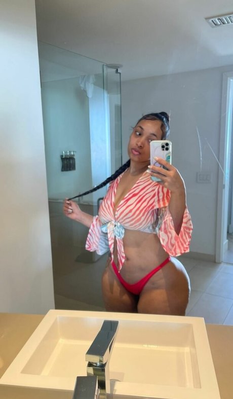 Nagie wyciekłe zdjęcie OnlyFans od Robyn Banks
