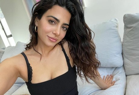 Nagie wyciekłe zdjęcie OnlyFans od Emeraude Toubia