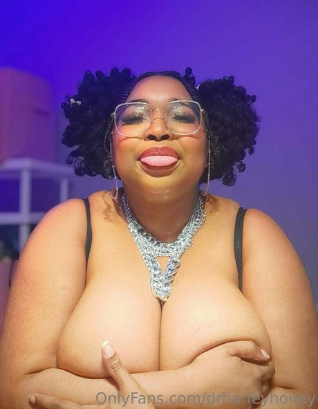 Nagie wyciekłe zdjęcie OnlyFans od Drharleyhoney