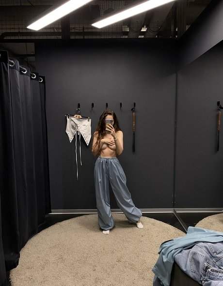 Nagie wyciekłe zdjęcie OnlyFans od Leratlerat