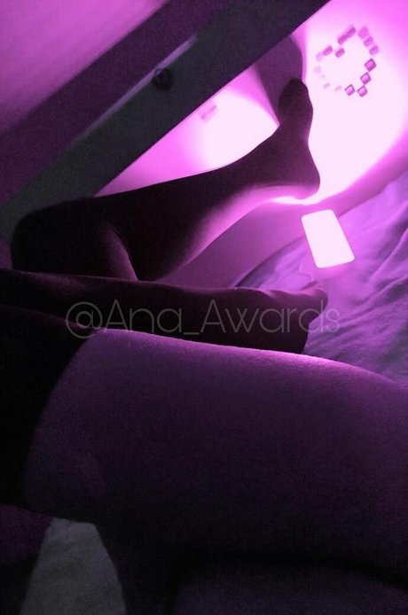 Nagie wyciekłe zdjęcie OnlyFans od Anaawards