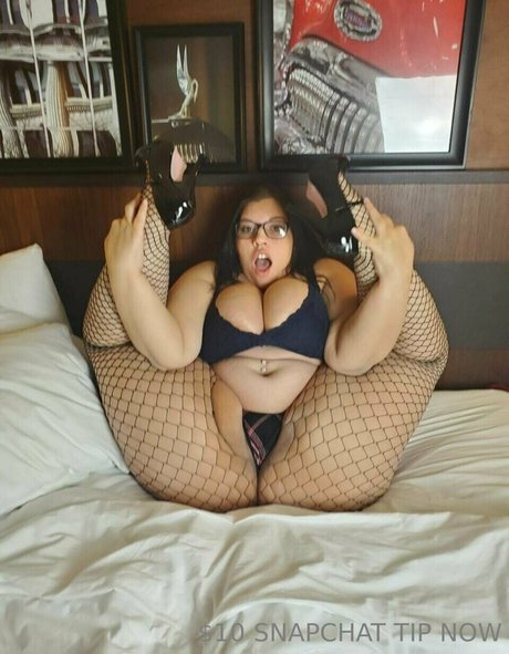 Nagie wyciekłe zdjęcie OnlyFans od Freeboobiesandbooty
