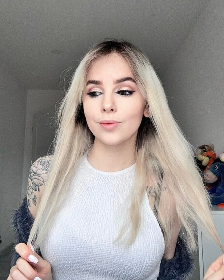 Nagie wyciekłe zdjęcie OnlyFans od Lindsey