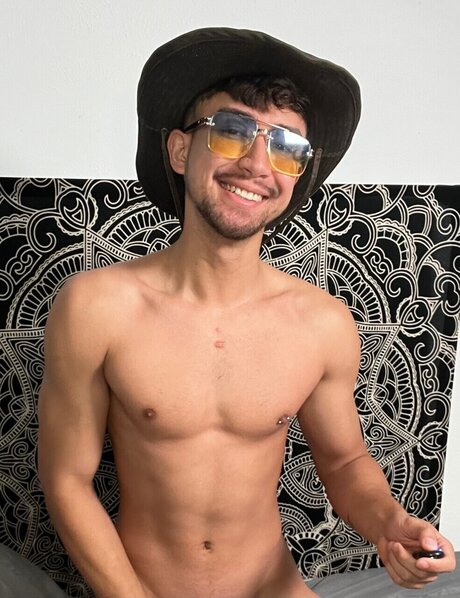 Nagie wyciekłe zdjęcie OnlyFans od Scruffy Unhindged