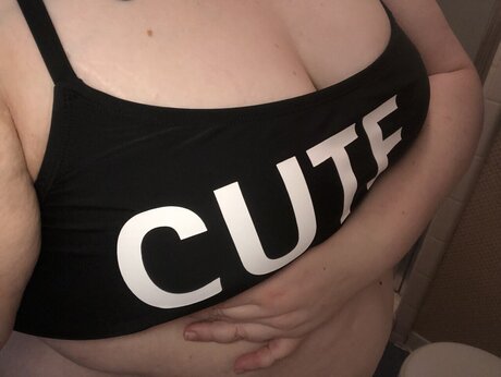 Nagie wyciekłe zdjęcie OnlyFans od Lizzie