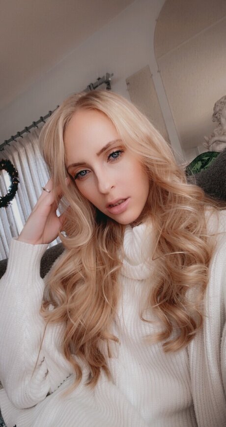 Nagie wyciekłe zdjęcie OnlyFans od Luna La