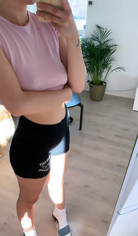 Nagie wyciekłe zdjęcie OnlyFans od Plnkbabi