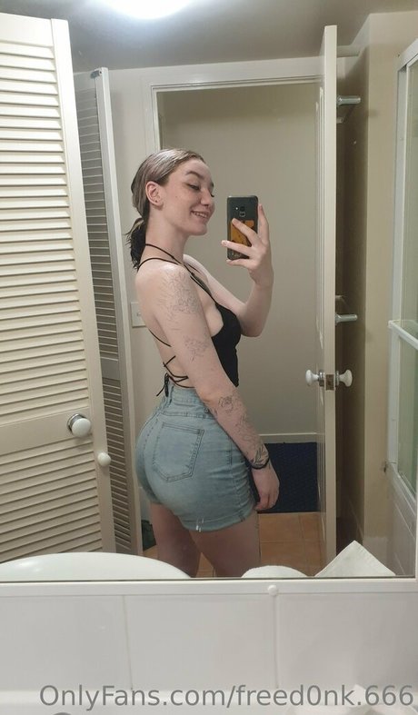 Nagie wyciekłe zdjęcie OnlyFans od Freed0nk666