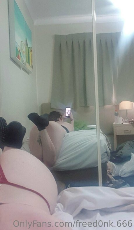 Nagie wyciekłe zdjęcie OnlyFans od Freed0nk666