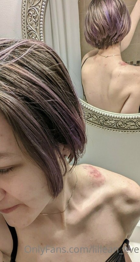 Nagie wyciekłe zdjęcie OnlyFans od Lilleaneve