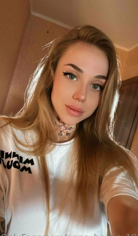 Anna_bestie_18