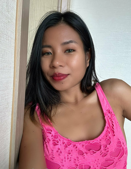 Nagie wyciekłe zdjęcie OnlyFans od Petiteasianchaya