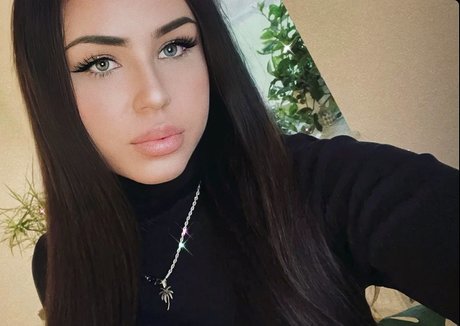 Nagie wyciekłe zdjęcie OnlyFans od Fiona Schramm