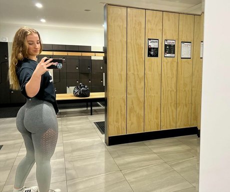 Isobel Hall