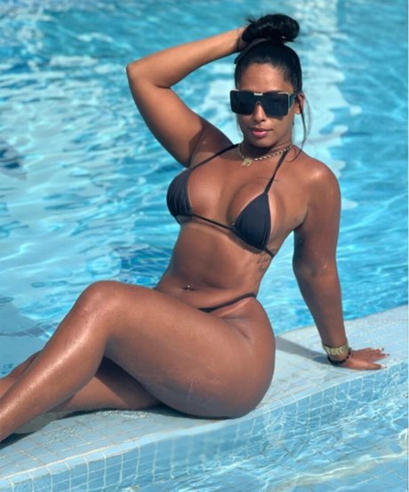 Nagie wyciekłe zdjęcie OnlyFans od Thaynunes