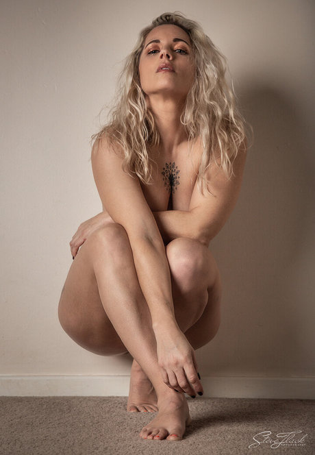 Nagie wyciekłe zdjęcie OnlyFans od Sarah Burdy