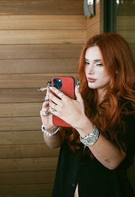 Bella Thorne