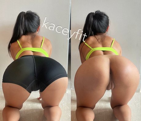 Nagie wyciekłe zdjęcie OnlyFans od Kacey