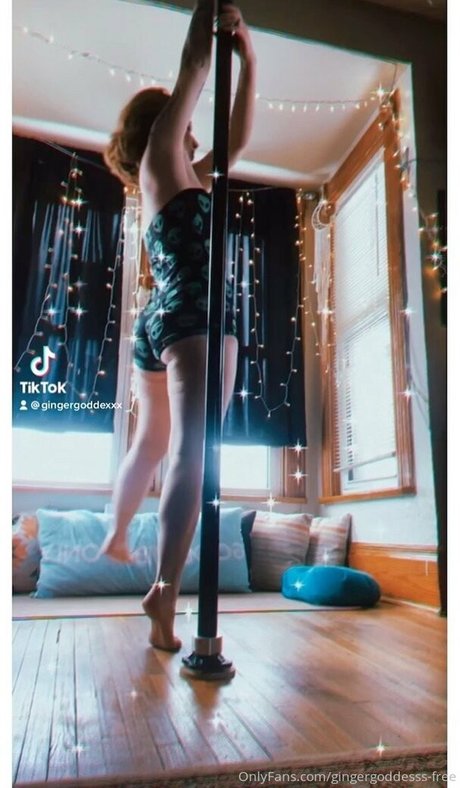 Nagie wyciekłe zdjęcie OnlyFans od Gingergoddesssfree