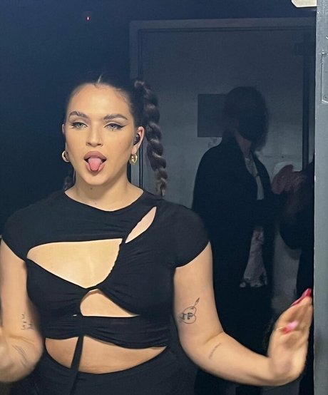 Nagie wyciekłe zdjęcie OnlyFans od Mae Muller