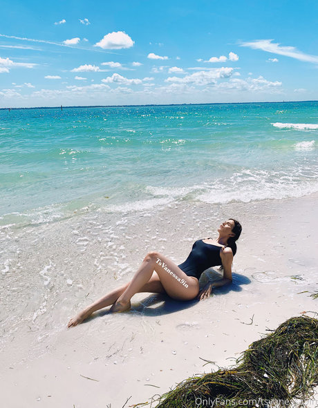 Nagie wyciekłe zdjęcie OnlyFans od Ts Vanessa9in