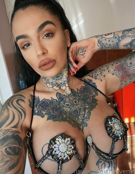 Leigh Raven