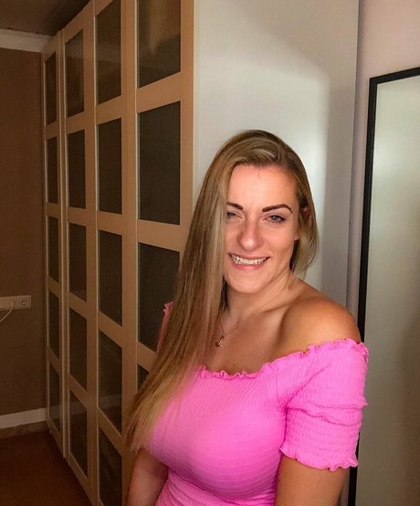 Nagie wyciekłe zdjęcie OnlyFans od Tina Zellmer