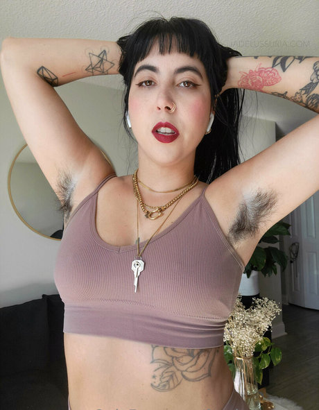 Nagie wyciekłe zdjęcie OnlyFans od Freehairypussy
