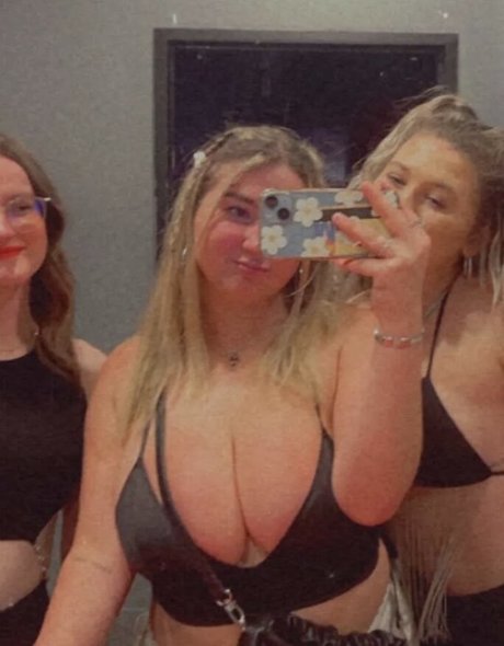 Nagie wyciekłe zdjęcie OnlyFans od Jolie B