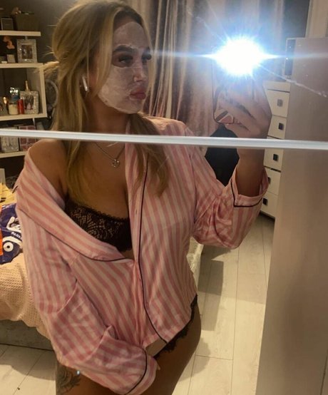 Nagie wyciekłe zdjęcie OnlyFans od Caoimheeee