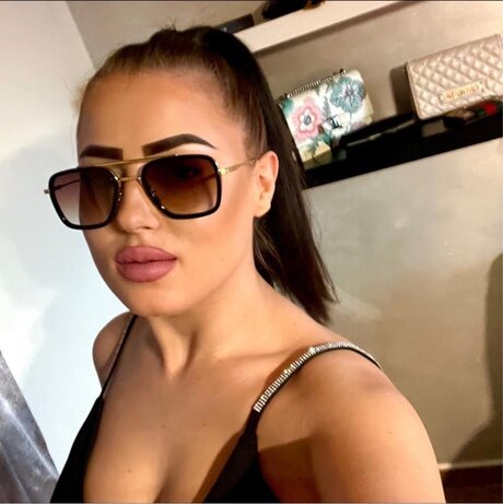 Nagie wyciekłe zdjęcie OnlyFans od Karina