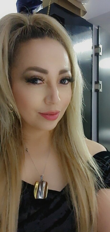 Nagie wyciekłe zdjęcie OnlyFans od Enfa