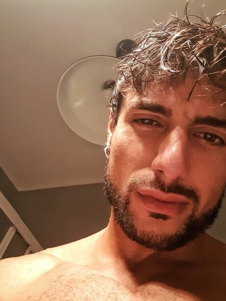 Nagie wyciekłe zdjęcie OnlyFans od Alessandro