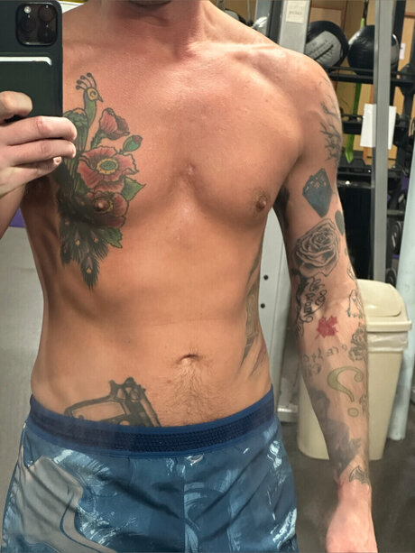 Nagie wyciekłe zdjęcie OnlyFans od Charles Roper