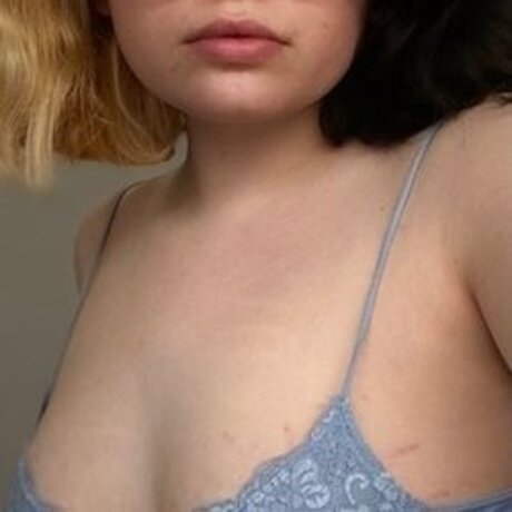 Nagie wyciekłe zdjęcie OnlyFans od 