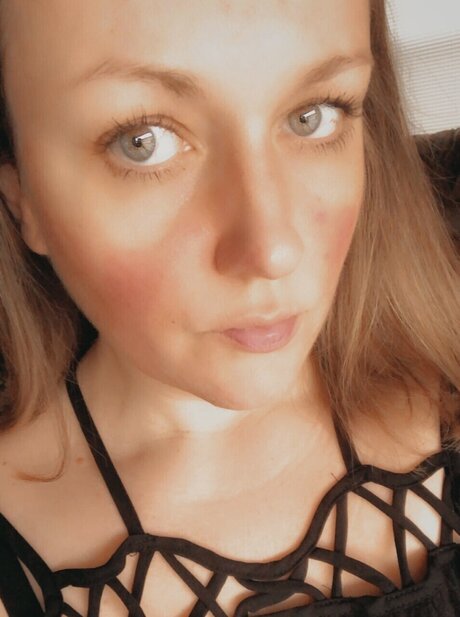 Nagie wyciekłe zdjęcie OnlyFans od Hoosier Momma