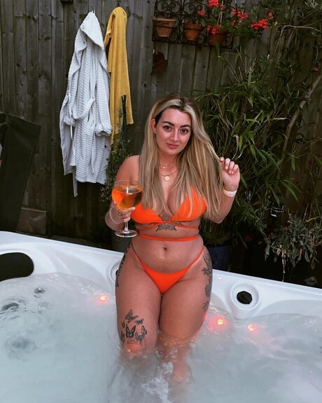 Nagie wyciekłe zdjęcie OnlyFans od Hannah Screen