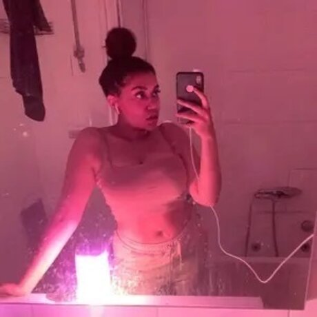 Nagie wyciekłe zdjęcie OnlyFans od Shy