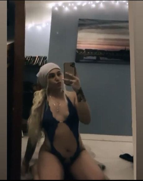 Nagie wyciekłe zdjęcie OnlyFans od Thalia