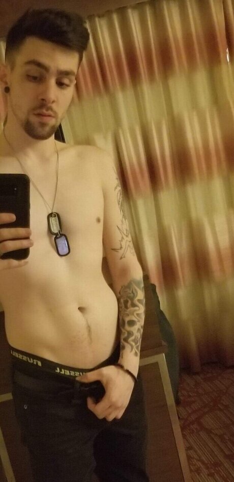 Nagie wyciekłe zdjęcie OnlyFans od Invictus