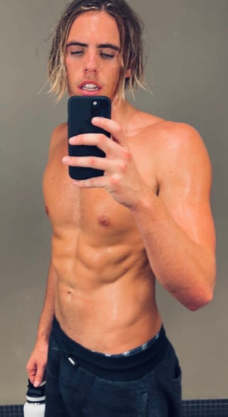 Nagie wyciekłe zdjęcie OnlyFans od Ryan