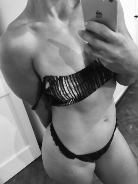 Nagie wyciekłe zdjęcie OnlyFans od Almendra Voco