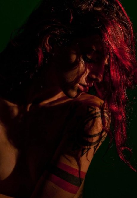 Nagie wyciekłe zdjęcie OnlyFans od Cam Damage