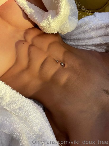 Nagie wyciekłe zdjęcie OnlyFans od Viki Doux