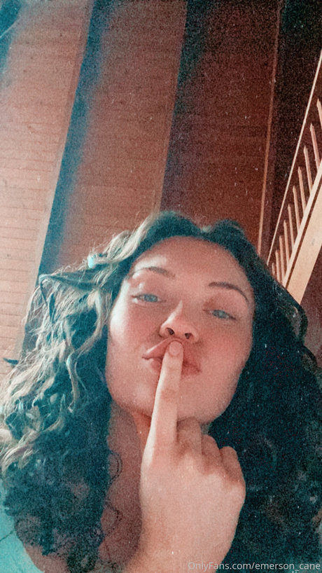 Nagie wyciekłe zdjęcie OnlyFans od Emerson Cane