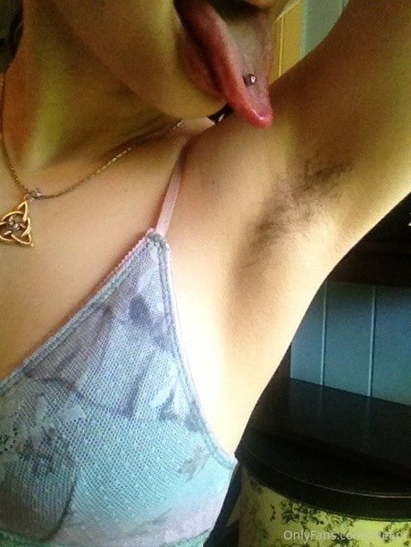 Nagie wyciekłe zdjęcie OnlyFans od Zheani