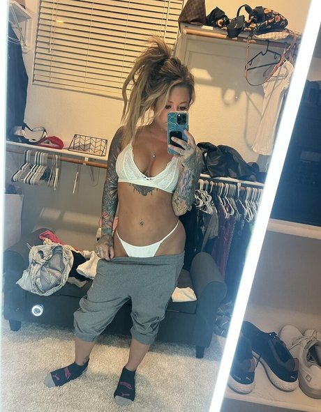 Nagie wyciekłe zdjęcie OnlyFans od Riley Jensen